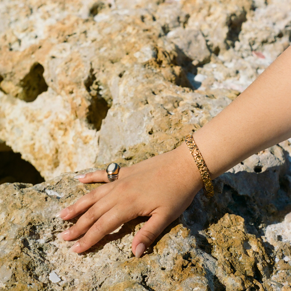 Vintage Gold Textured Link Bracelet